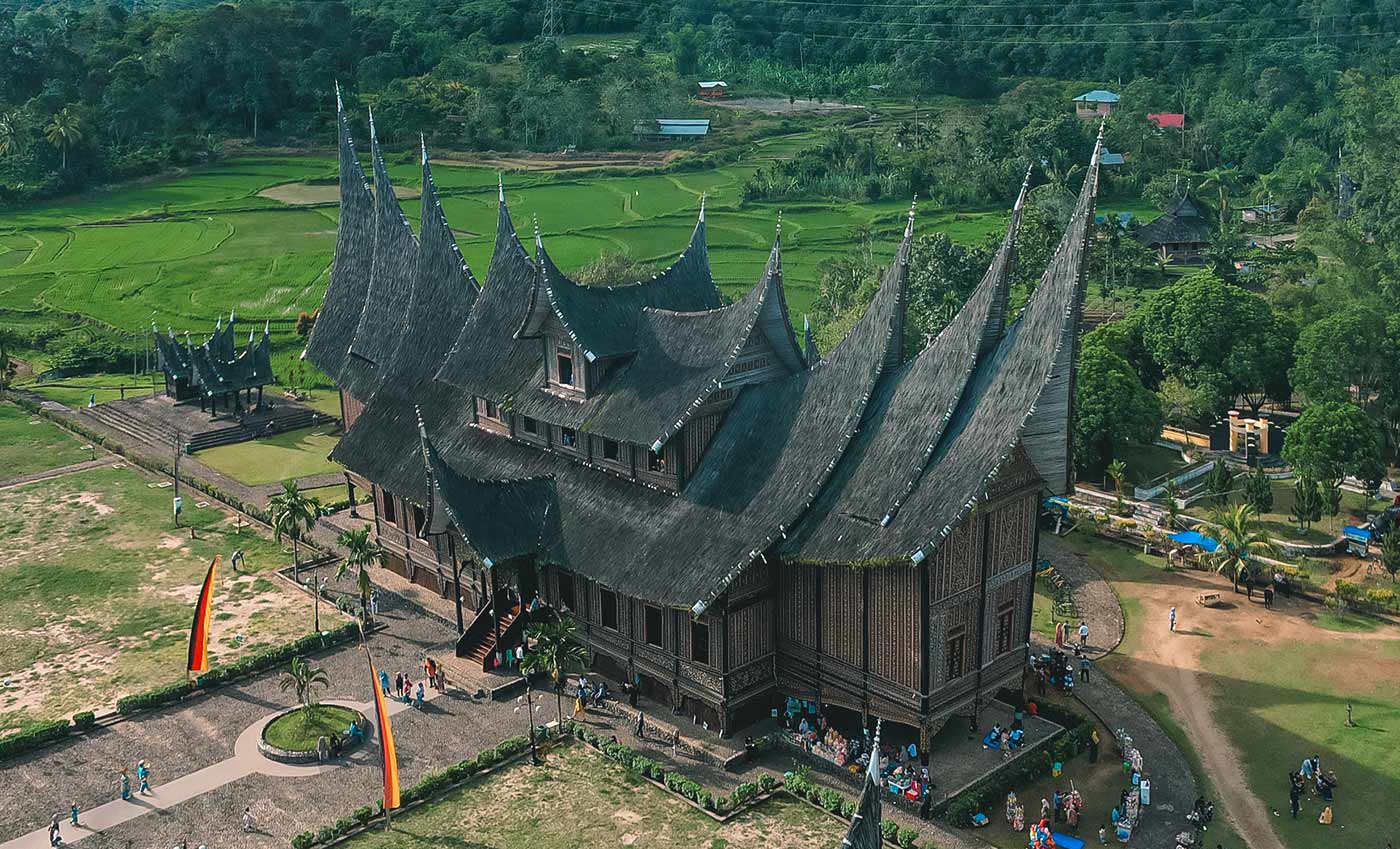 Wisata Budaya Istana Pagaruyung Sumatera Barat