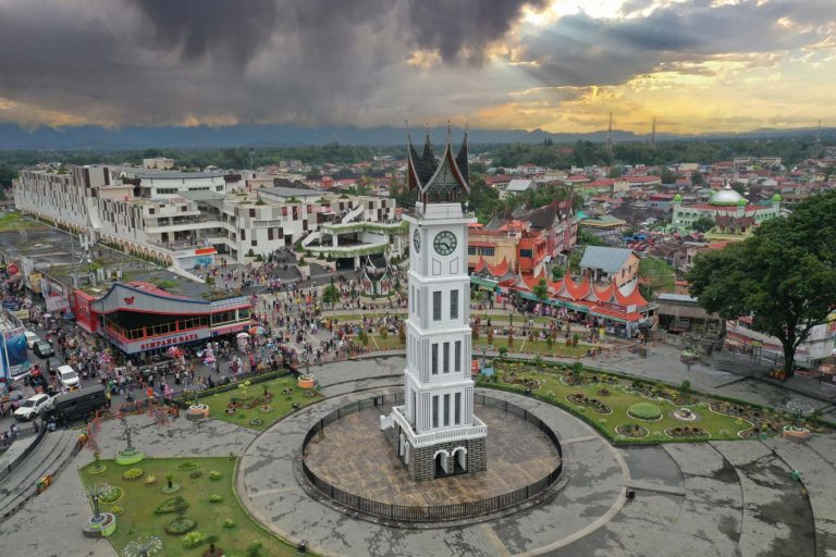 Sejarah dan Keindahan Jam Gadang Bukittinggi
