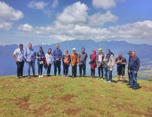 Paket Tour 03 Hari 02 Malam MINANGKABAU Rancak